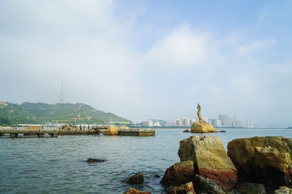 Punch in the old and new city spots of Zhuhai and feel the changes of the city